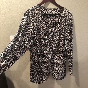 Cheetah print blouse 3x